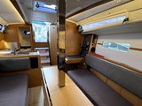Jeanneau Sun Odyssey 349 L/K- saloon looking aft